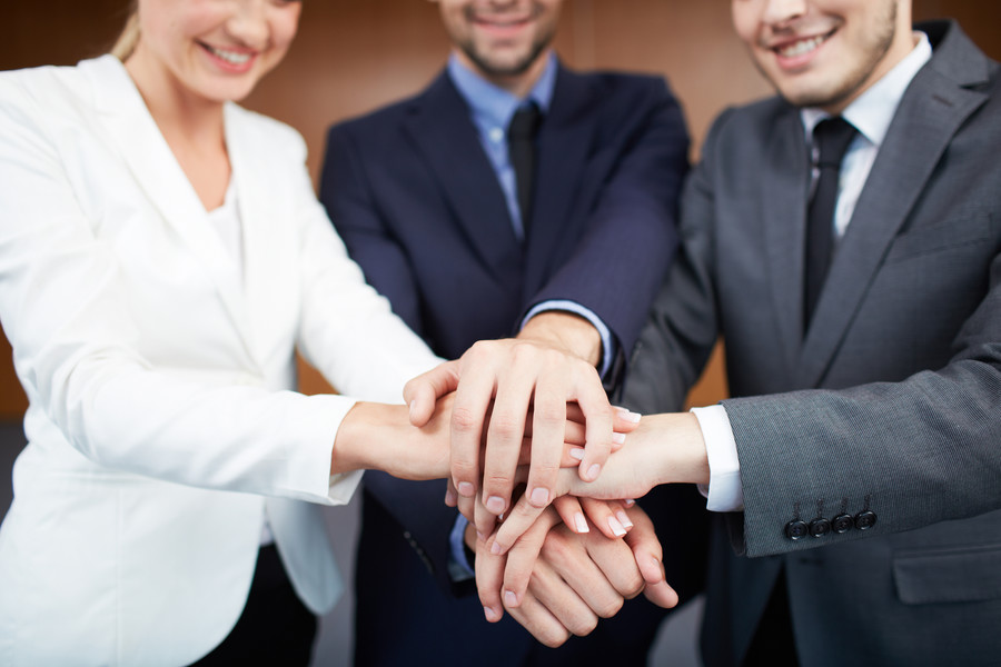 深圳律師事務(wù)所解讀:辭退工人賠償金中的“工資”相關(guān)問(wèn)題