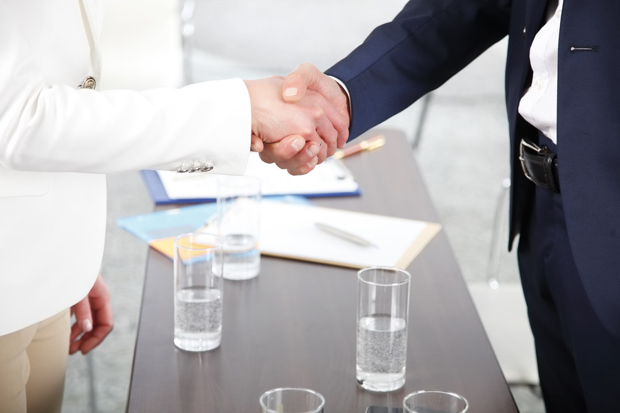 羅湖區(qū)律師解讀母嬰APP涉黃短信事件:數(shù)據(jù)安全與隱私保護的法律審視