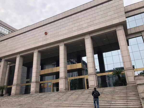 深圳房產(chǎn)律師為您解答開發(fā)商逾期交房多出的利息誰來承擔(dān)